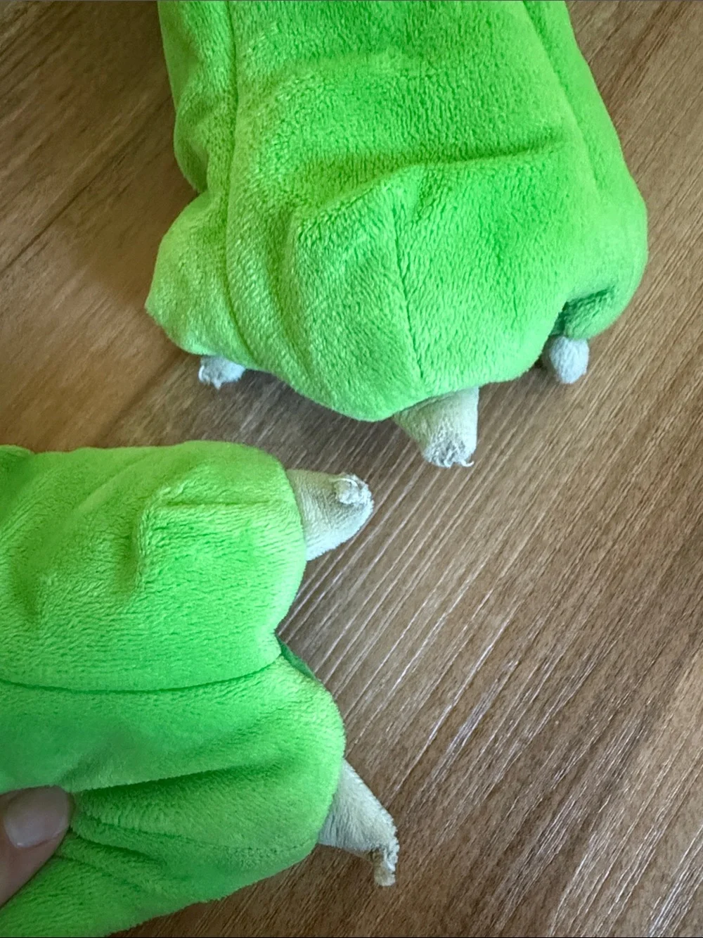 Pottery Barn Kids Bright Green One-Eye Monster Costume Top with Gloves and Feet - Picture 5 of 7